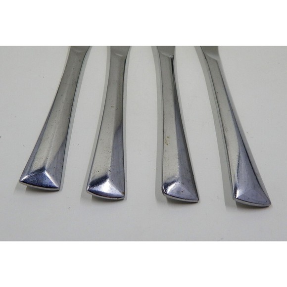 Reed And Barton Rebacraft Dinner Knives Crest Pattern Stainless Korea Set of 4 - Picture 4 of 10